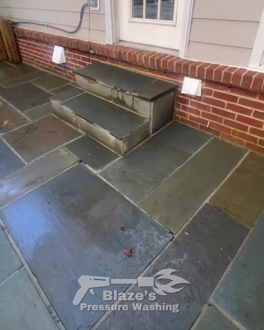 Flagstone patio pressure washing - after, clean bluestone